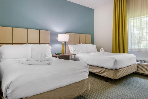 Candlewood Suites Fort Myers Interstate 75 an IHG Hotel - image 7