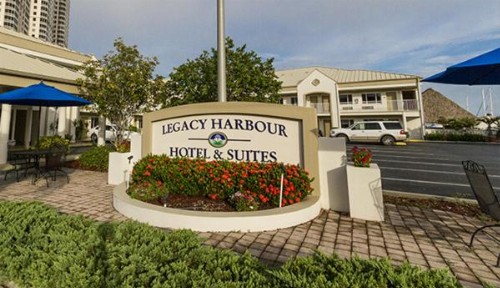 Legacy Harbour Hotel & Suites - image 1