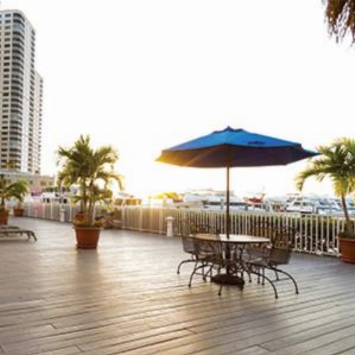 Legacy Harbour Hotel & Suites - image 12