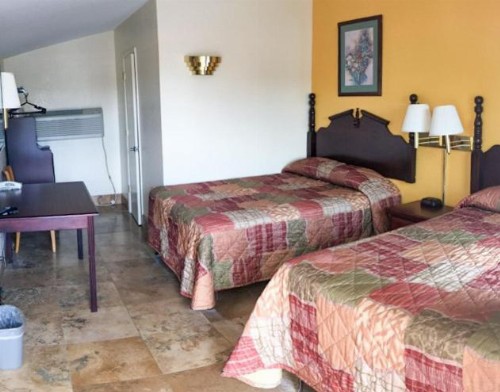 Budget Inn - image 3