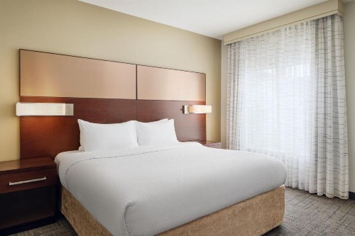 Residence Inn by Marriott Fort Myers at I-75 and Gulf Coast Town Center - image 26