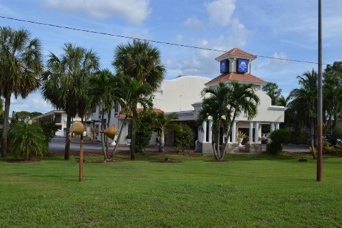 Americas Best Value Inn Fort Myers - image 4