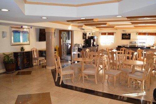 Americas Best Value Inn Fort Myers - image 7