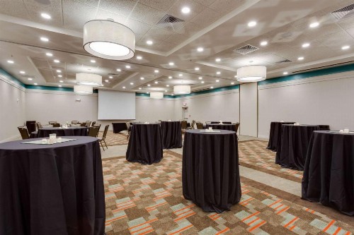 Drury Inn & Suites Fort Myers Airport FGCU - image 33