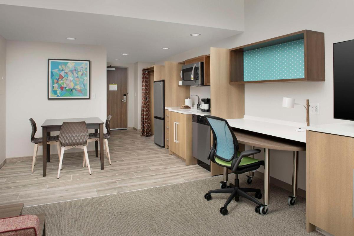 Home2 Suites by Hilton Fort Myers Airport - image 4