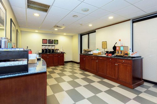 Hampton Inn & Suites - Fort Pierce - image 18