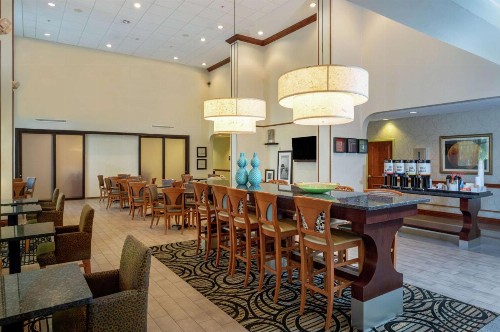 Hampton Inn & Suites - Fort Pierce - image 2