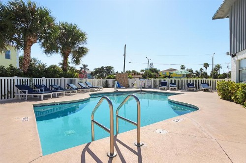 Royal Inn Beach Hutchinson Island - image 14