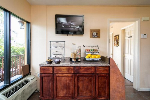 Royal Inn Beach Hutchinson Island - image 22