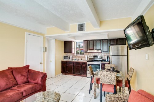 Royal Inn Beach Hutchinson Island - image 41