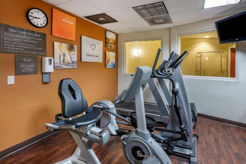 Comfort Suites Fort Pierce I-95 - image 24