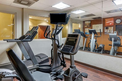 Comfort Suites Fort Pierce I-95 - image 25