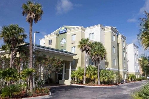Days Inn And Suites Fort Pierce