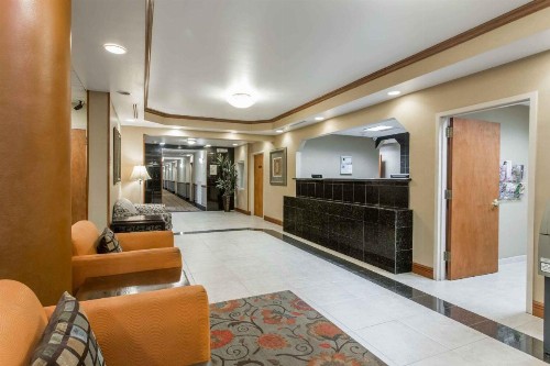 Days Inn & Suites by Wyndham Fort Pierce I-95 - image 13