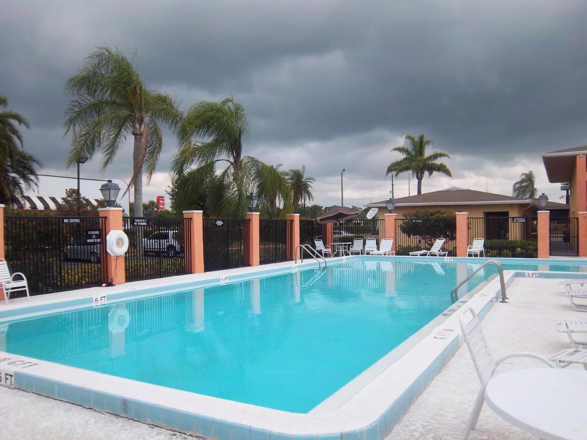 Americas Best Value Inn Florida Turnpike & I-95 - main image