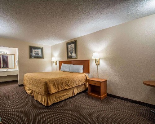 Rodeway Inn Fort Pierce I-95 - image 16