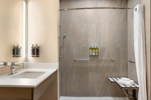 Holiday Inn Express Hotel & Suites Fort Pierce West an IHG Hotel - image 17