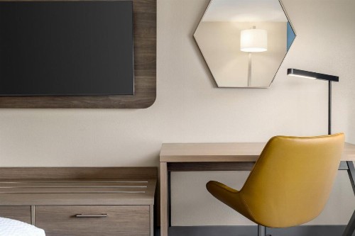 Holiday Inn Express Hotel & Suites Fort Pierce West an IHG Hotel - image 25