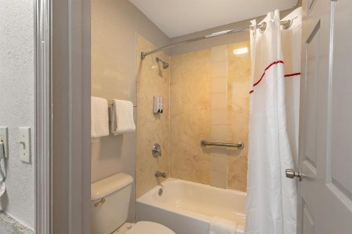Red Roof Inn Ft Pierce - image 34