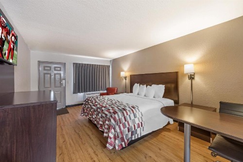 Red Roof Inn Ft Pierce - image 41
