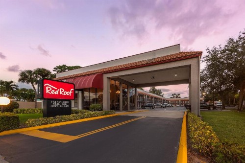 Red Roof Inn Ft Pierce - image 8