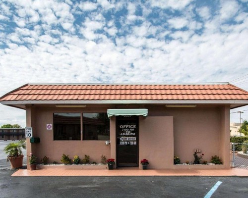 Rodeway Inn Fort Pierce US Highway 1 - image 6