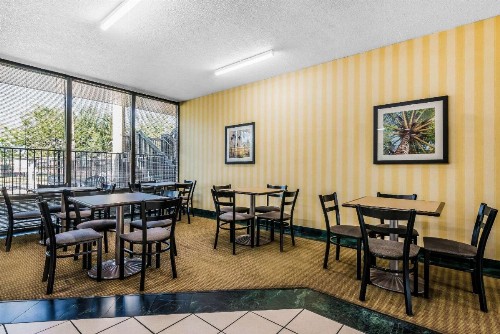 SureStay Hotel by Best Western Fort Pierce - image 10
