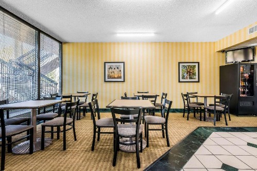 SureStay Hotel by Best Western Fort Pierce - image 17