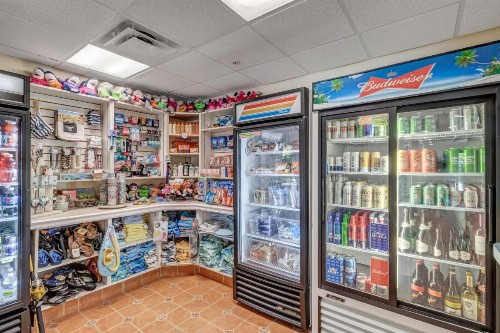 Hutchinson Island Plaza Hotel & Suites - image 11