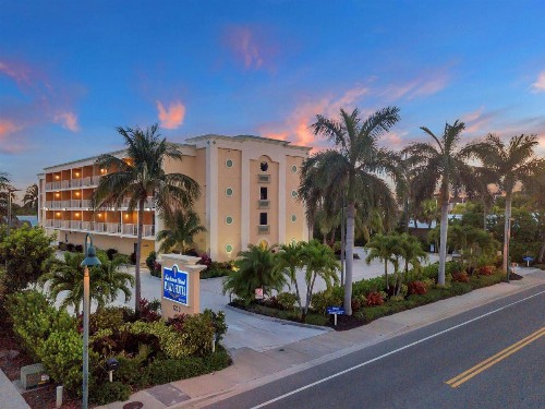 Hutchinson Island Plaza Hotel & Suites - image 18