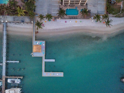 Hutchinson Island Plaza Hotel & Suites - image 19