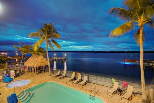 Hutchinson Island Plaza Hotel & Suites - image 31