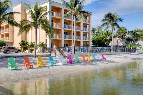 Hutchinson Island Plaza Hotel & Suites - image 39