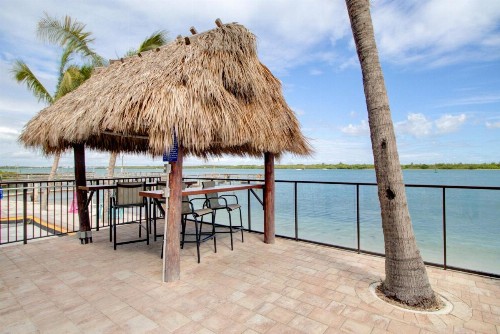 Hutchinson Island Plaza Hotel & Suites - image 40