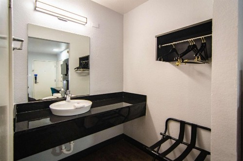 Motel 6-Ft. Pierce FL - image 15