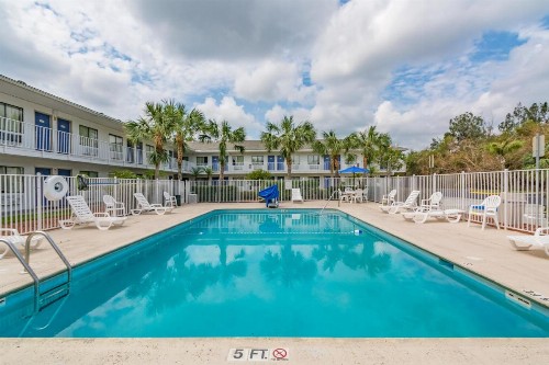 Motel 6-Ft. Pierce FL - image 25