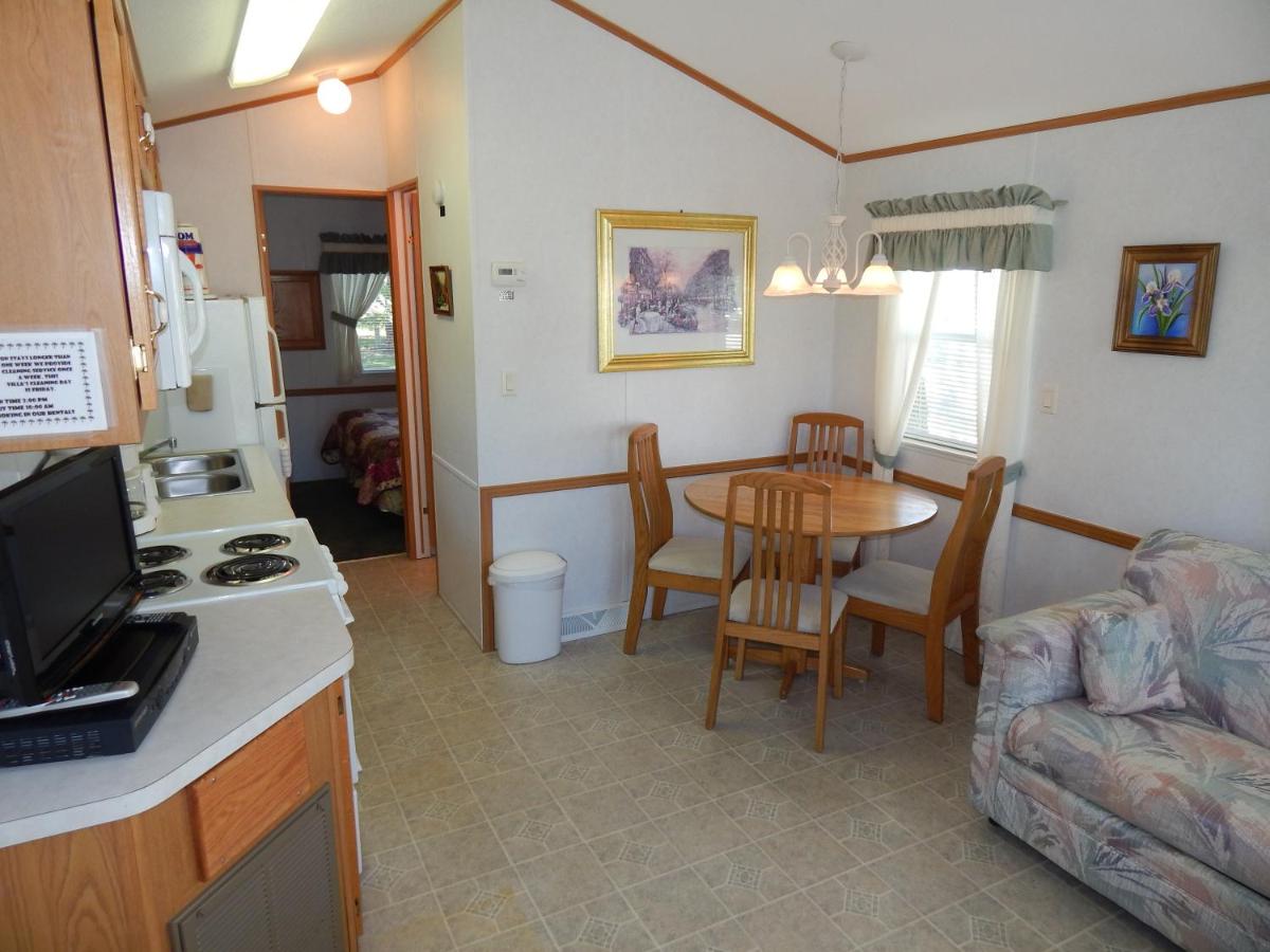 Road Runner Travel Resort - main image