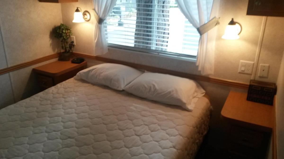 Road Runner Travel Resort - image 5