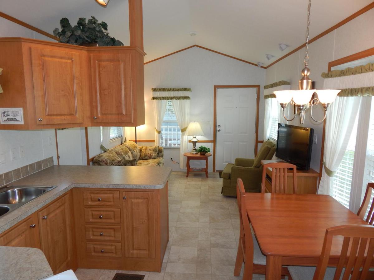 Road Runner Travel Resort - image 6