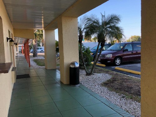 Sunset Inn- Fort Pierce FL - image 13