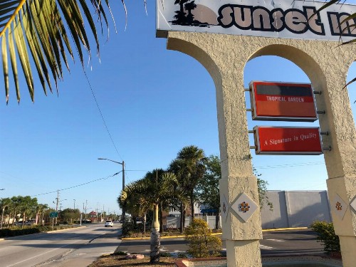 Sunset Inn- Fort Pierce FL - image 6