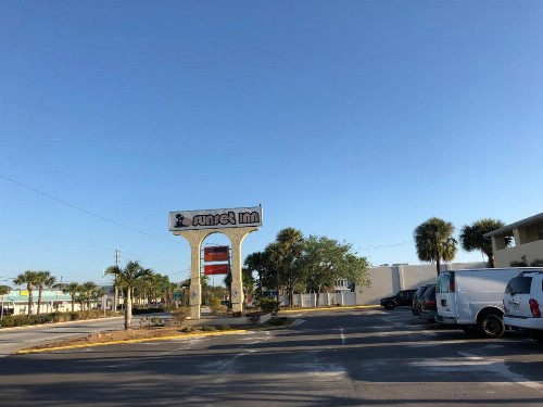 Sunset Inn- Fort Pierce FL - image 8