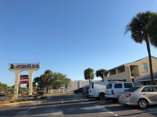 Sunset Inn- Fort Pierce FL - image 9