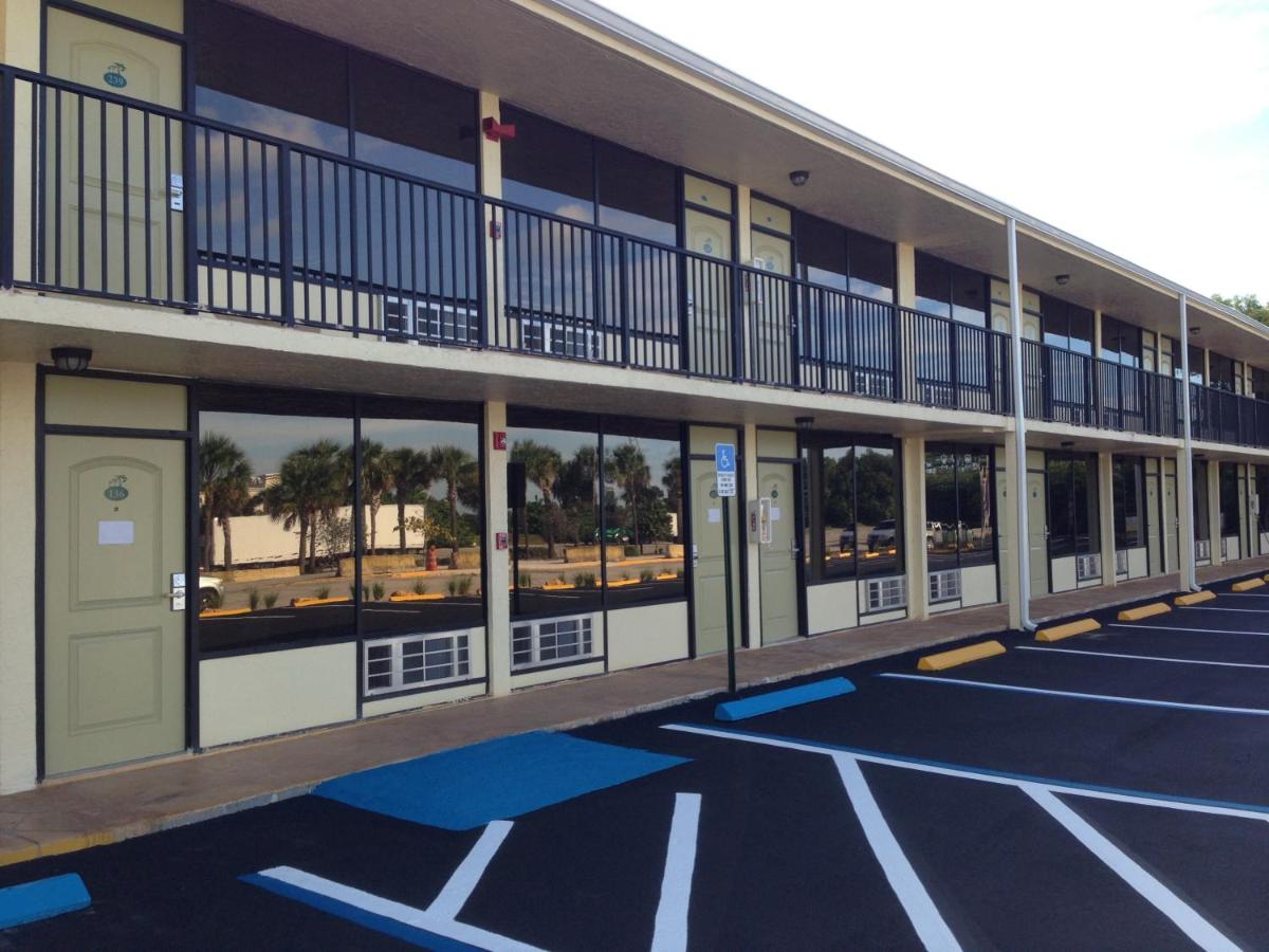 At Home Inn - Fort Pierce - image 7