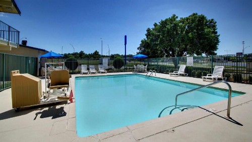 Rodeway Inn Fort Smith I-40 - image 4