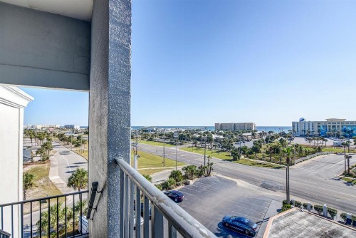 Emerald Coast Inn & Suites - image 10