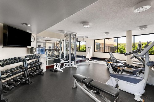 Wyndham Garden Fort Walton Beach Destin - image 23