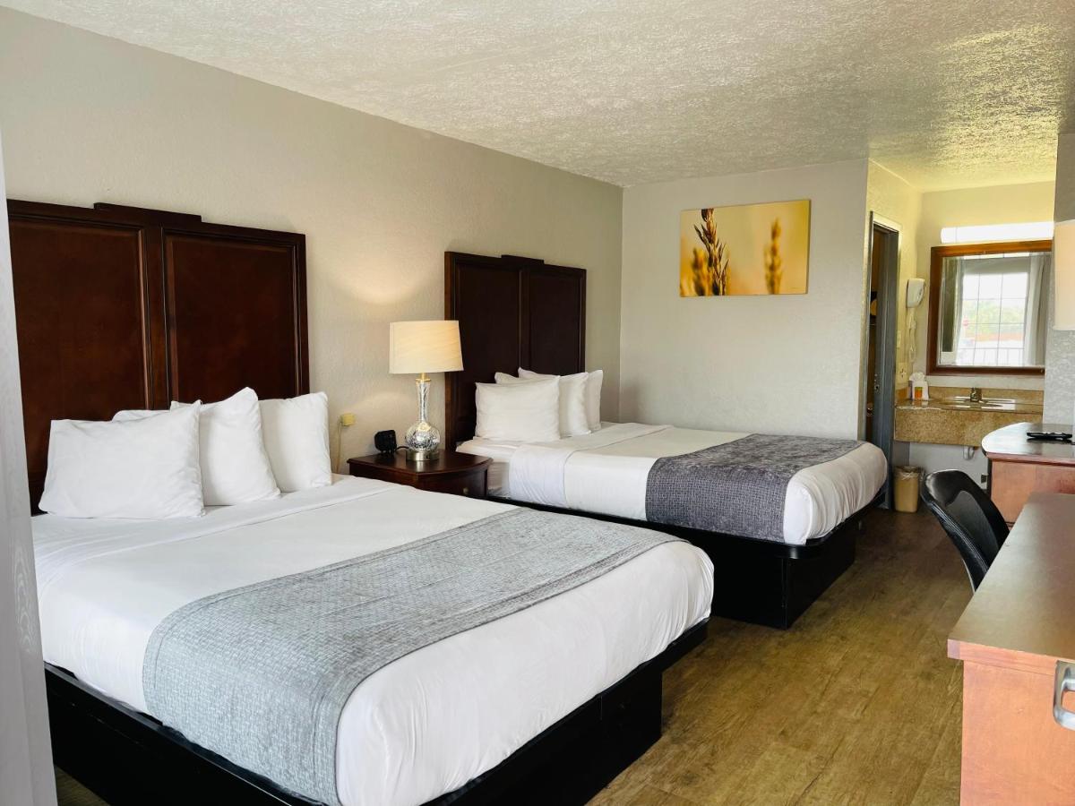 Days Inn by Wyndham Fort Walton Beach - image 3