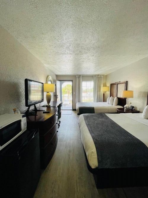 Days Inn by Wyndham Fort Walton Beach - image 6