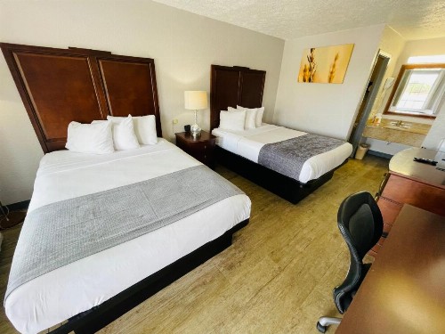 Days Inn by Wyndham Fort Walton Beach - image 9